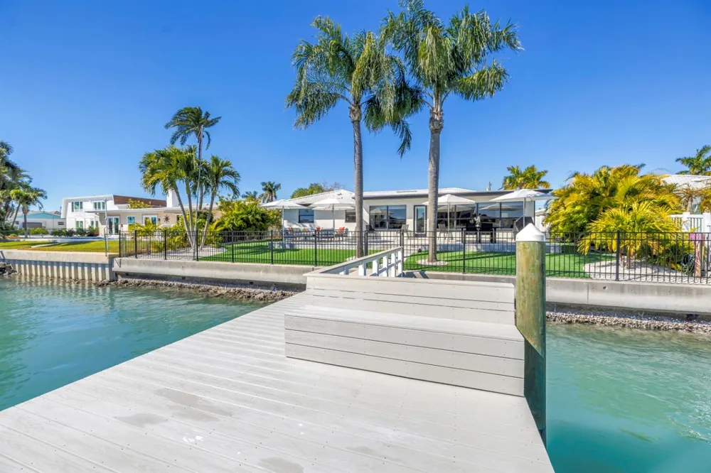795 CAPRI BOULEVARD Treasure Island, FL 33706