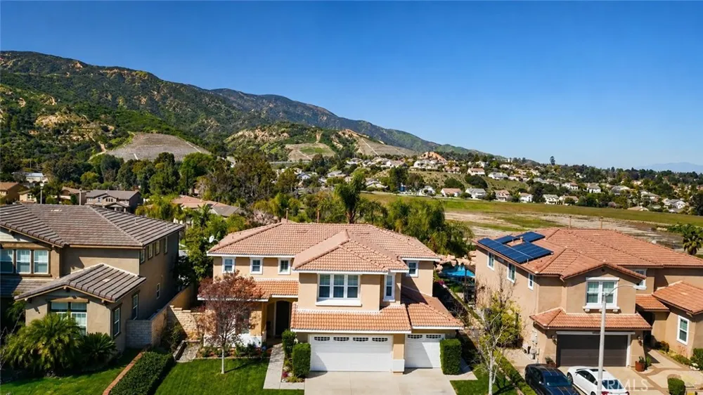 3294 Cashel Corona, CA 92882