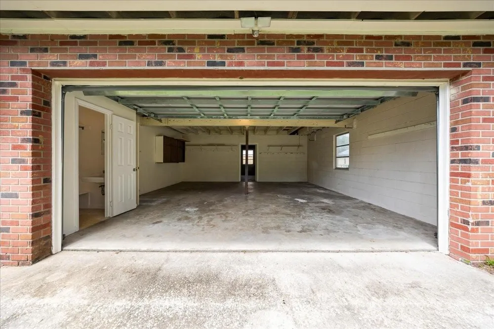 2300 SE 38TH COURT ocala, FL 34471