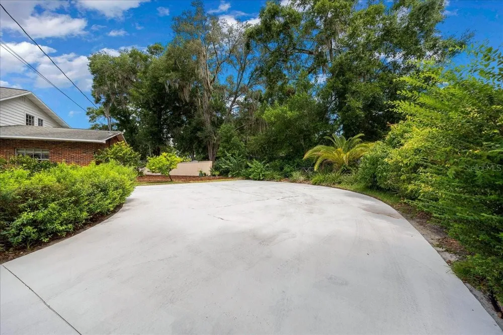 2300 SE 38TH COURT ocala, FL 34471