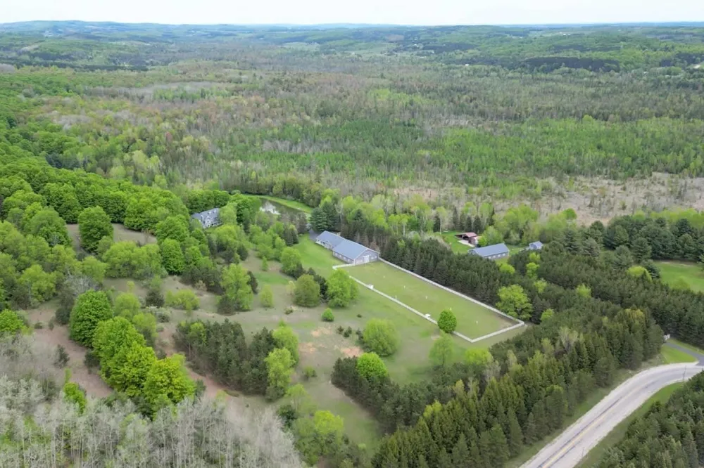 8401 S Sullivan Road Kasson Township, MI 49621