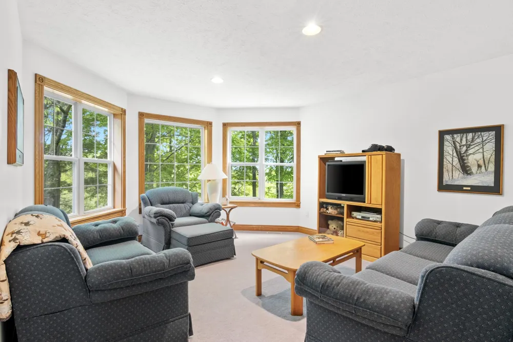 8401 S Sullivan Road Kasson Township, MI 49621