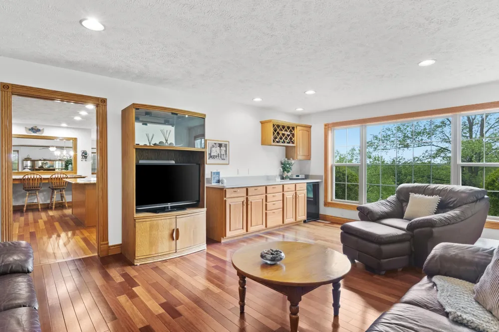 8401 S Sullivan Road Kasson Township, MI 49621