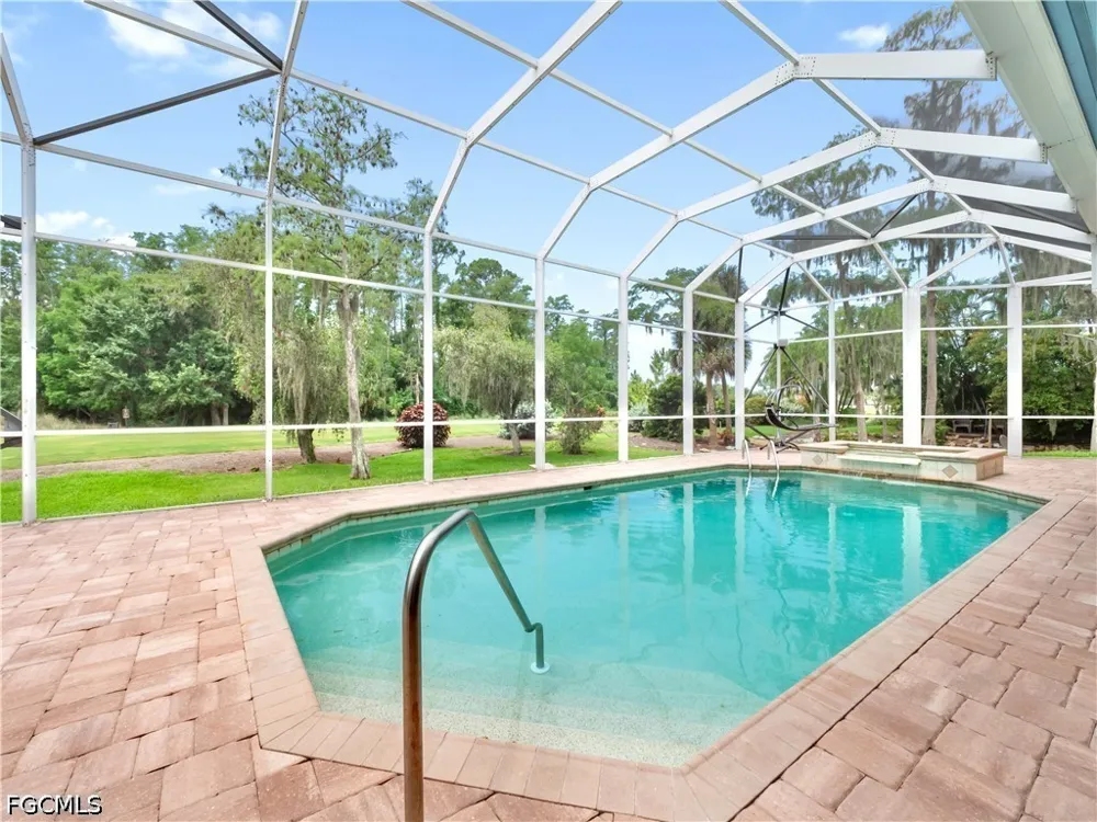 Glenfinnan Circle Fort Myers, FL 33912