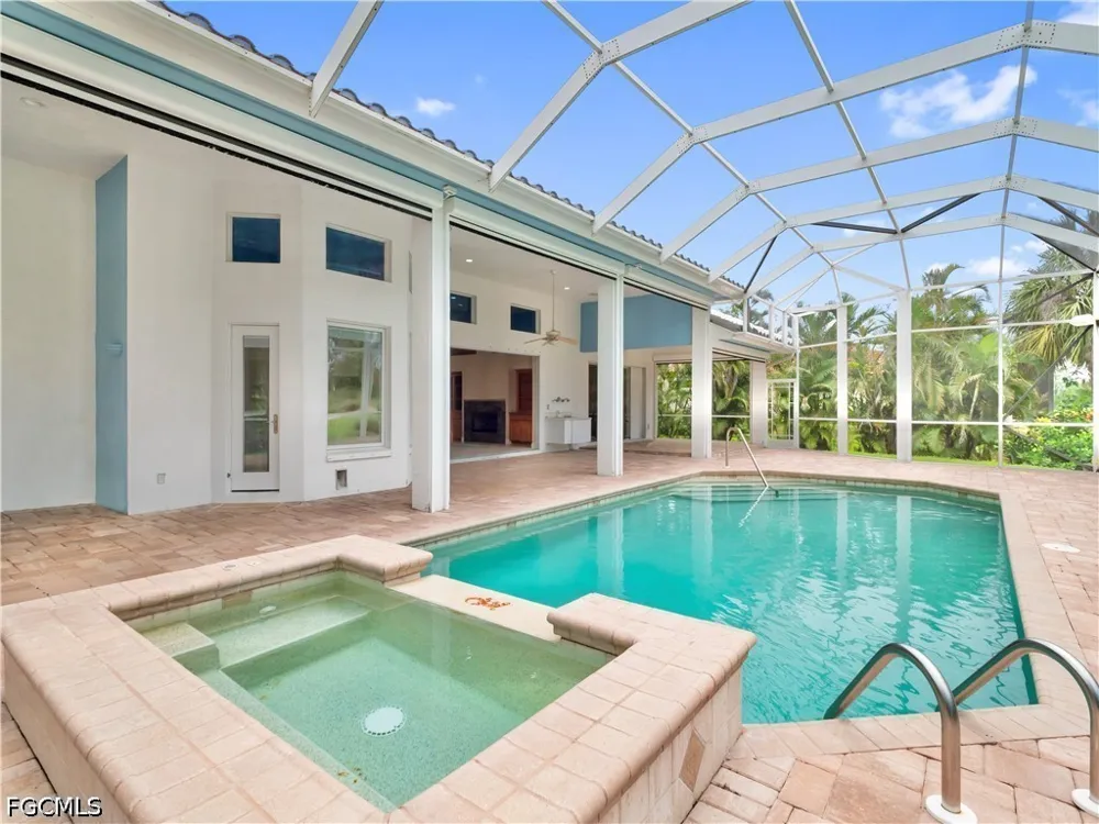 Glenfinnan Circle Fort Myers, FL 33912