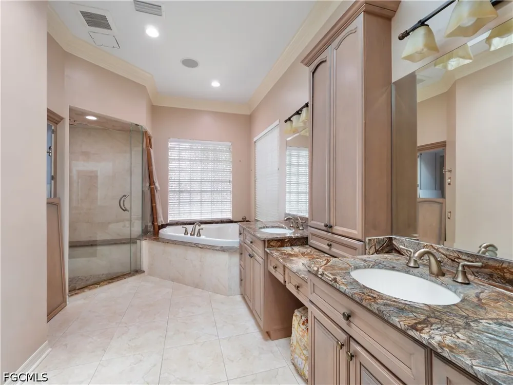 Glenfinnan Circle Fort Myers, FL 33912