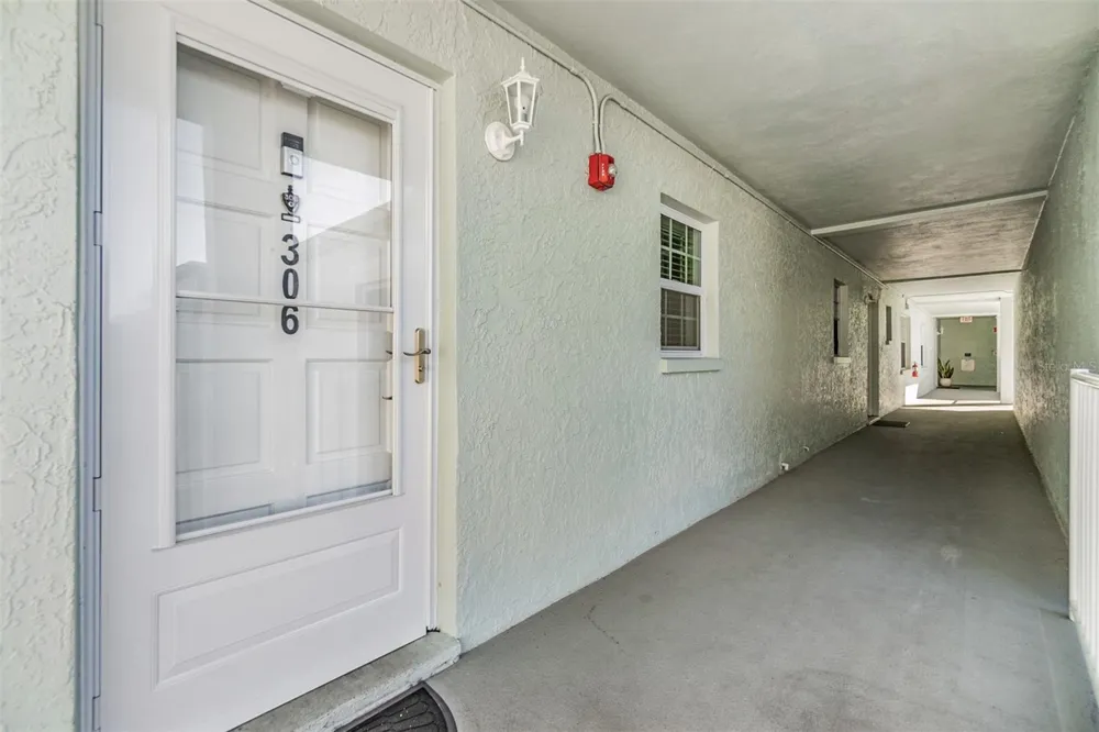701 POINSETTIA ROAD #306 Belleair, FL 33756