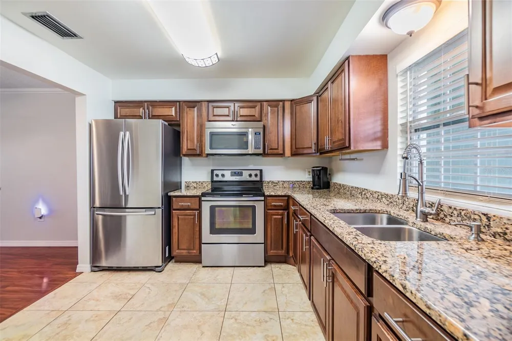 701 POINSETTIA ROAD #306 Belleair, FL 33756