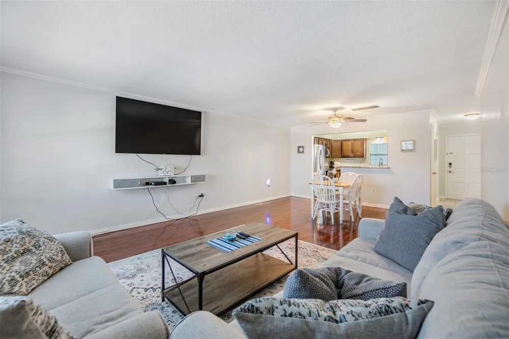 701 POINSETTIA ROAD #306 Belleair, FL 33756