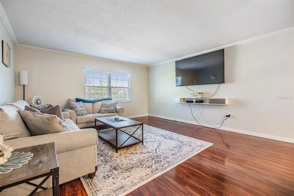 701 POINSETTIA ROAD #306 Belleair, FL 33756