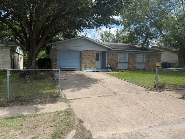12219 Knight Drive Balch Springs, TX 75180