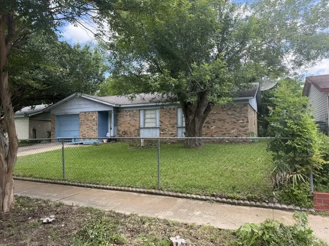 12219 Knight Drive Balch Springs, TX 75180