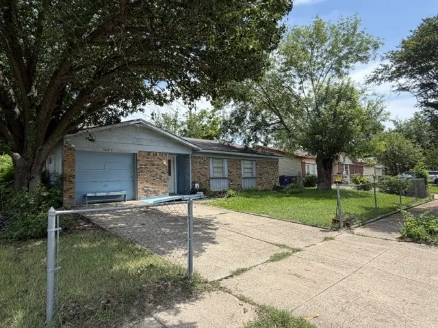 12219 Knight Drive Balch Springs, TX 75180