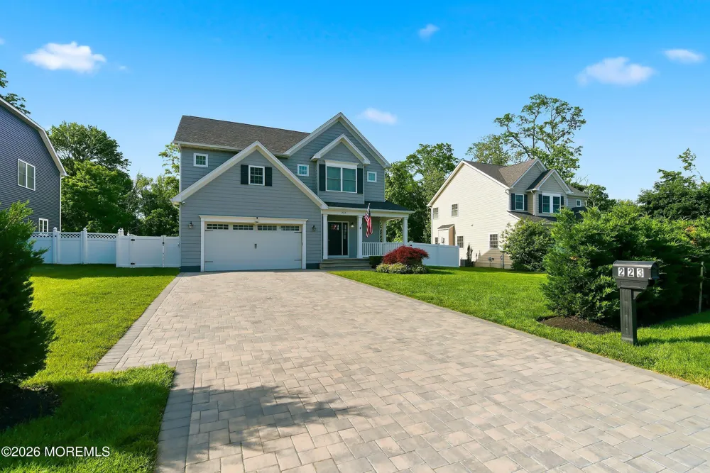 223 Tinton Avenue Eatontown, NJ 07724