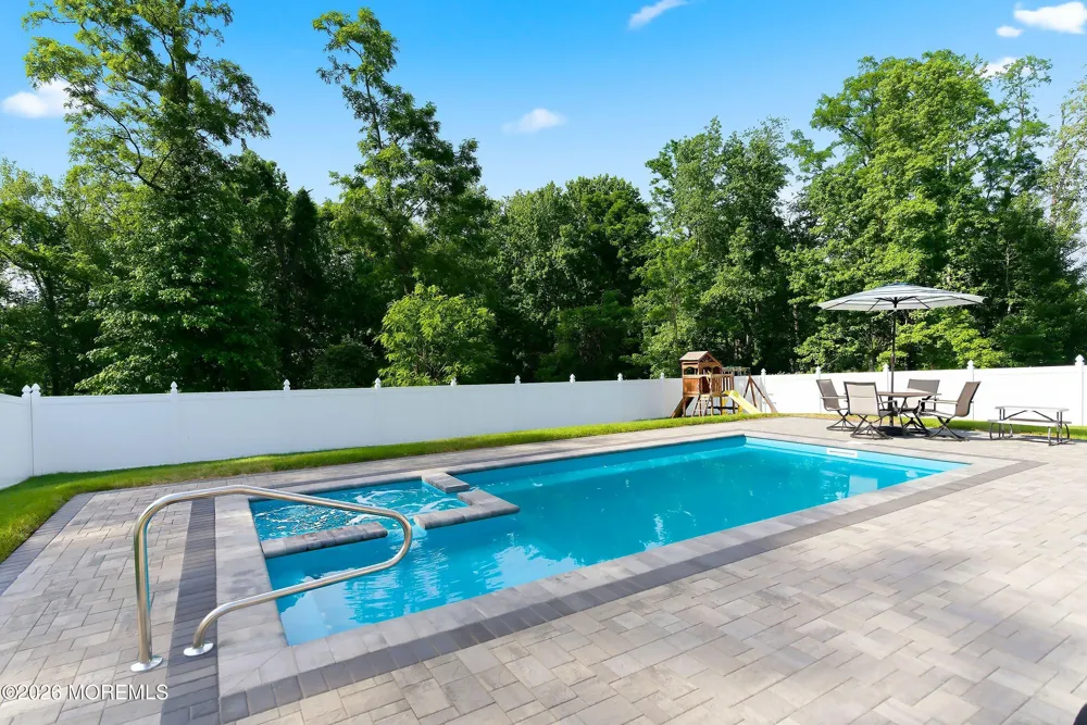 223 Tinton Avenue Eatontown, NJ 07724