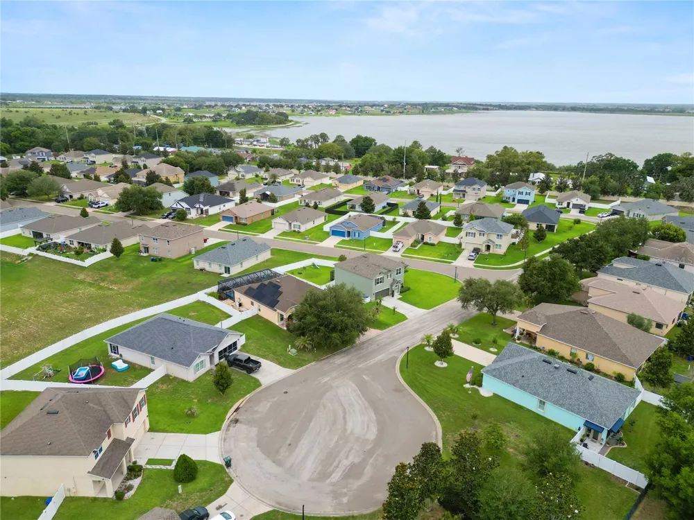 863 LAKE CUMMINGS BOULEVARD Lake Alfred, FL 33850
