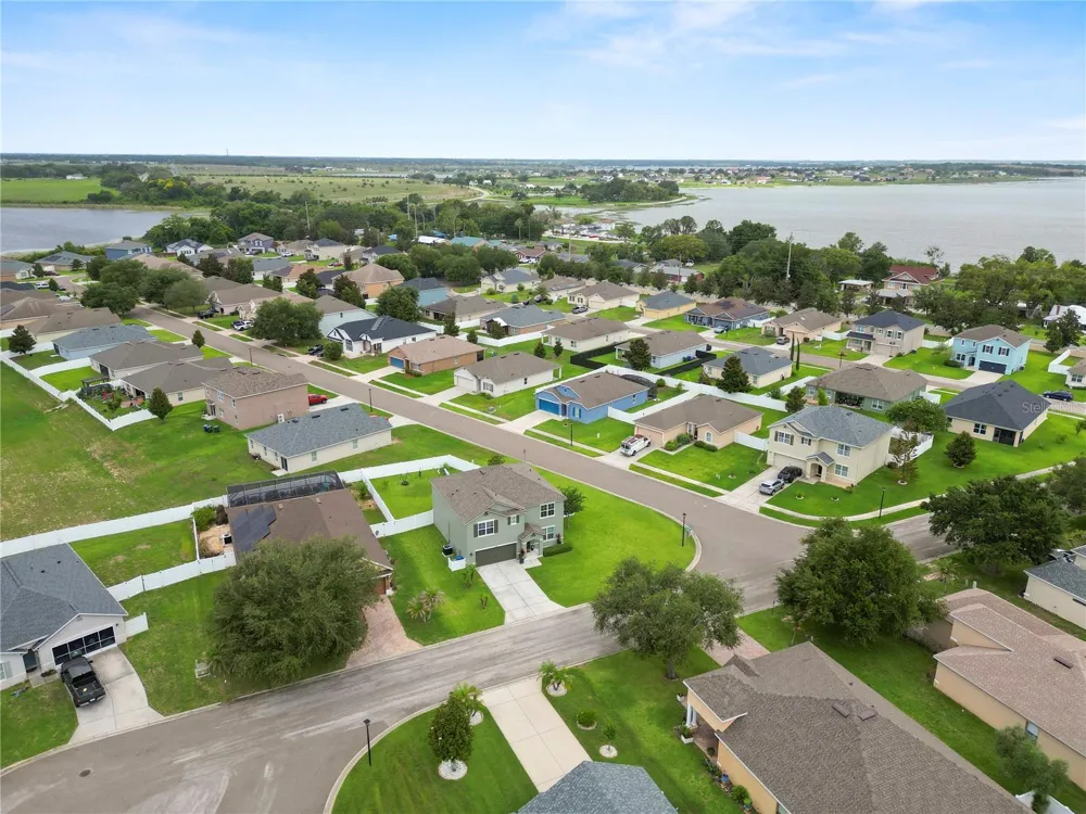 863 LAKE CUMMINGS BOULEVARD Lake Alfred, FL 33850
