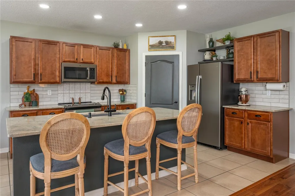 863 LAKE CUMMINGS BOULEVARD Lake Alfred, FL 33850