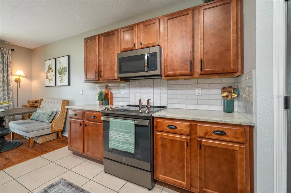863 LAKE CUMMINGS BOULEVARD Lake Alfred, FL 33850