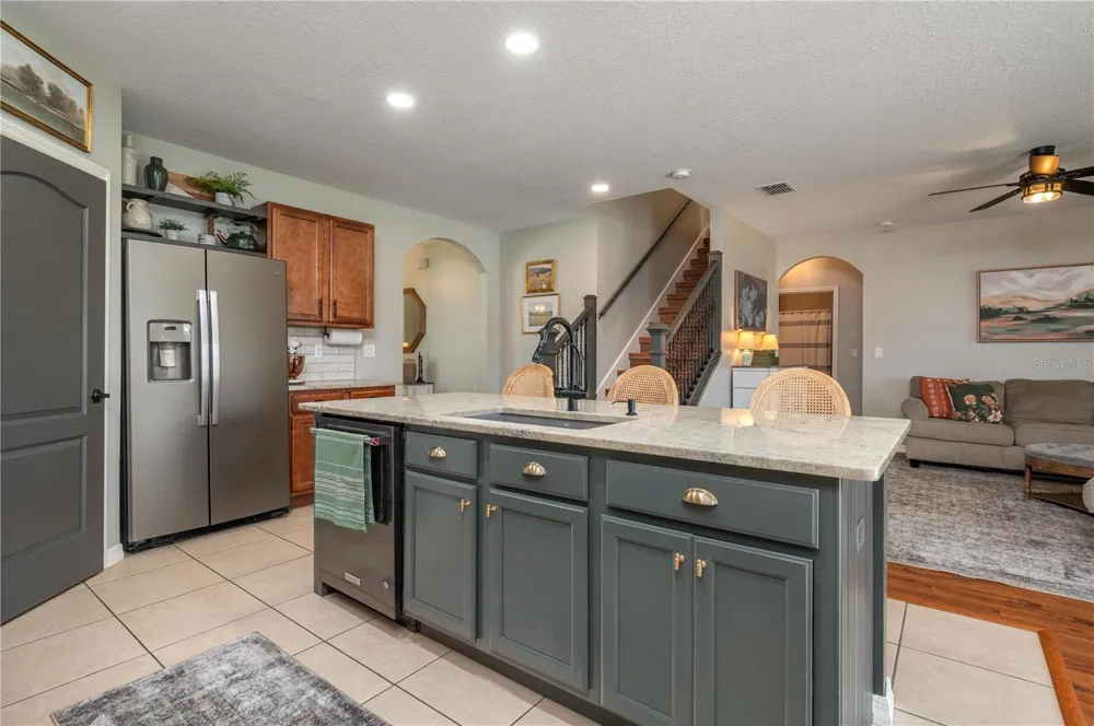 863 LAKE CUMMINGS BOULEVARD Lake Alfred, FL 33850