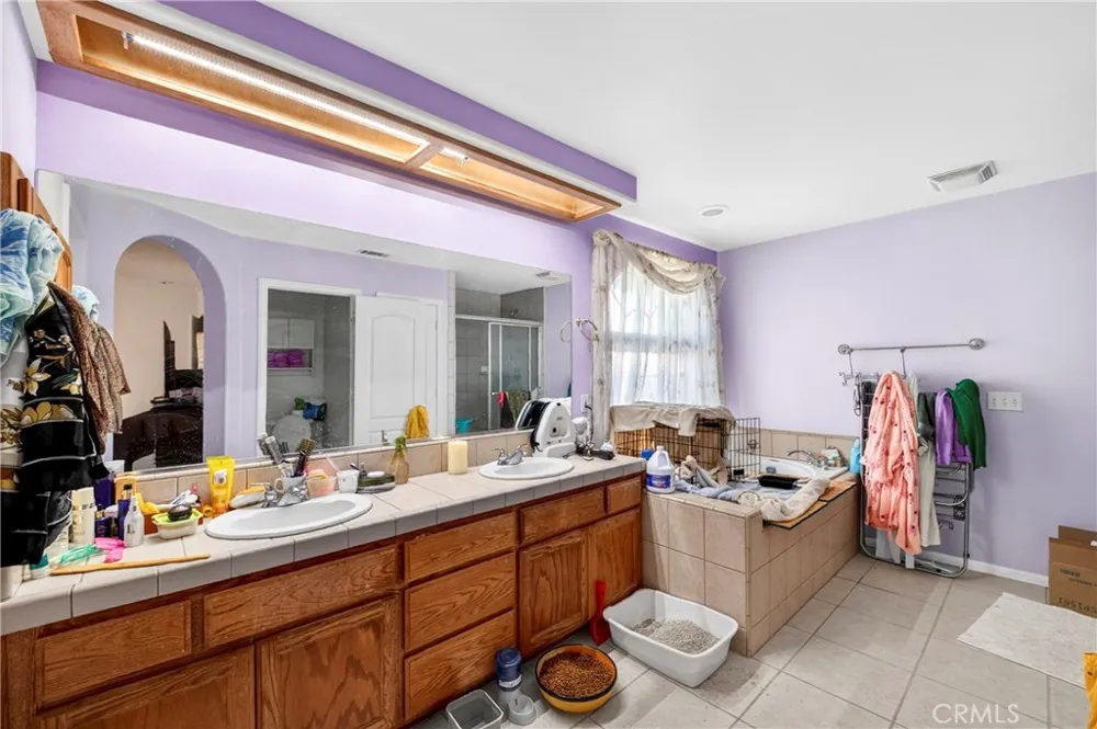 5445 Snow Line Phelan, CA 92371