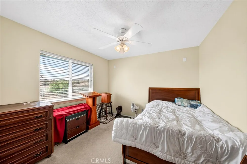 5445 Snow Line Phelan, CA 92371
