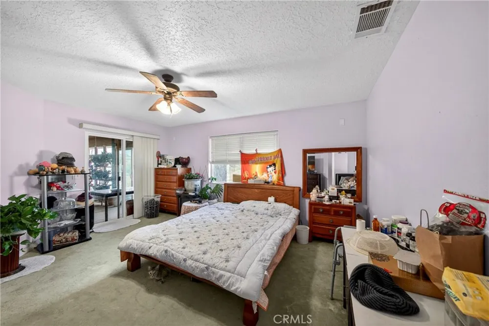 5445 Snow Line Phelan, CA 92371