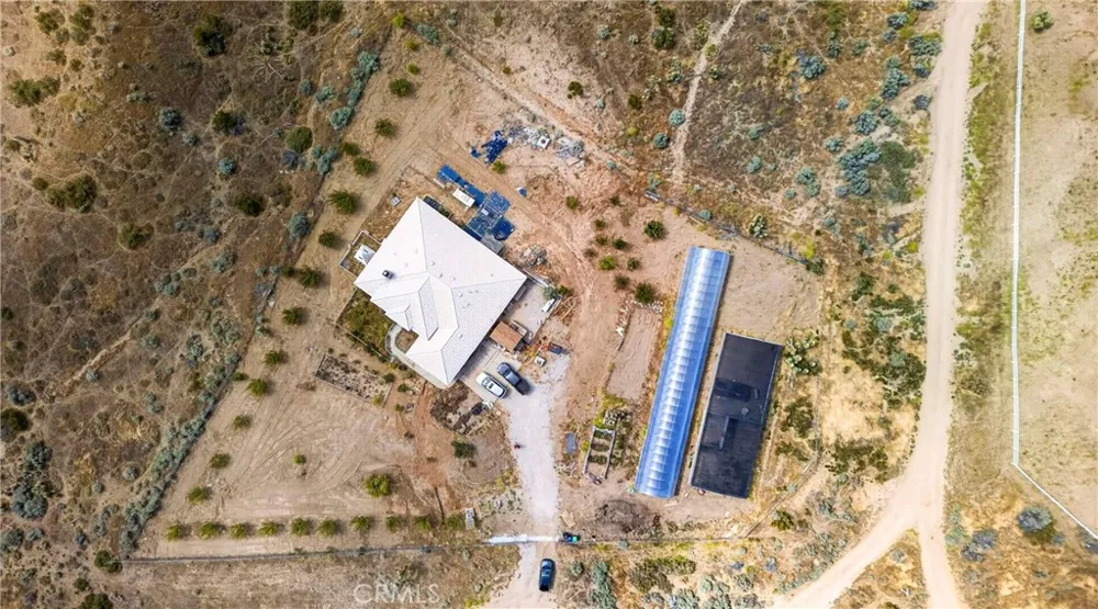 5445 Snow Line Phelan, CA 92371
