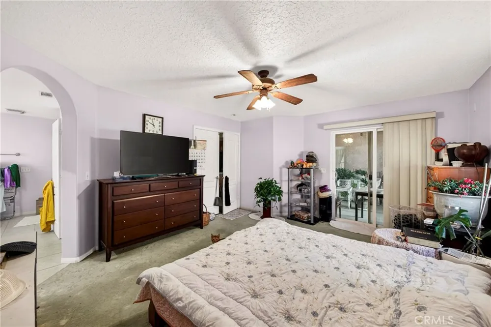 5445 Snow Line Phelan, CA 92371