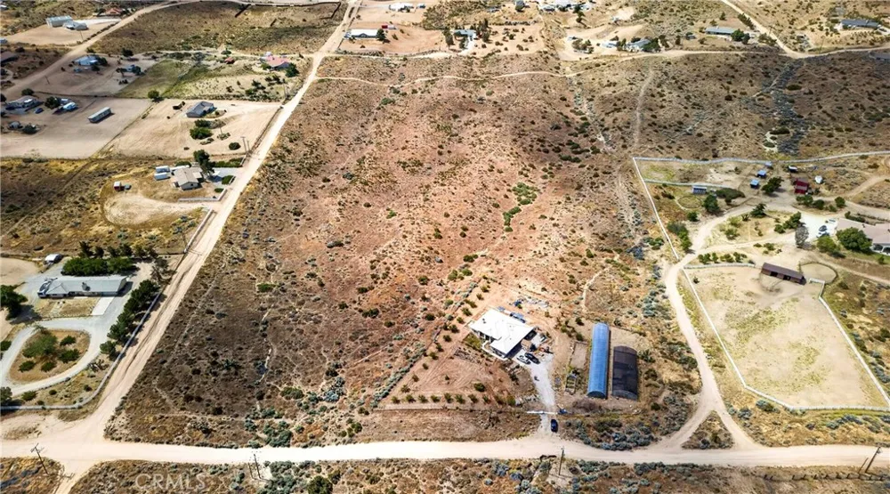 5445 Snow Line Phelan, CA 92371