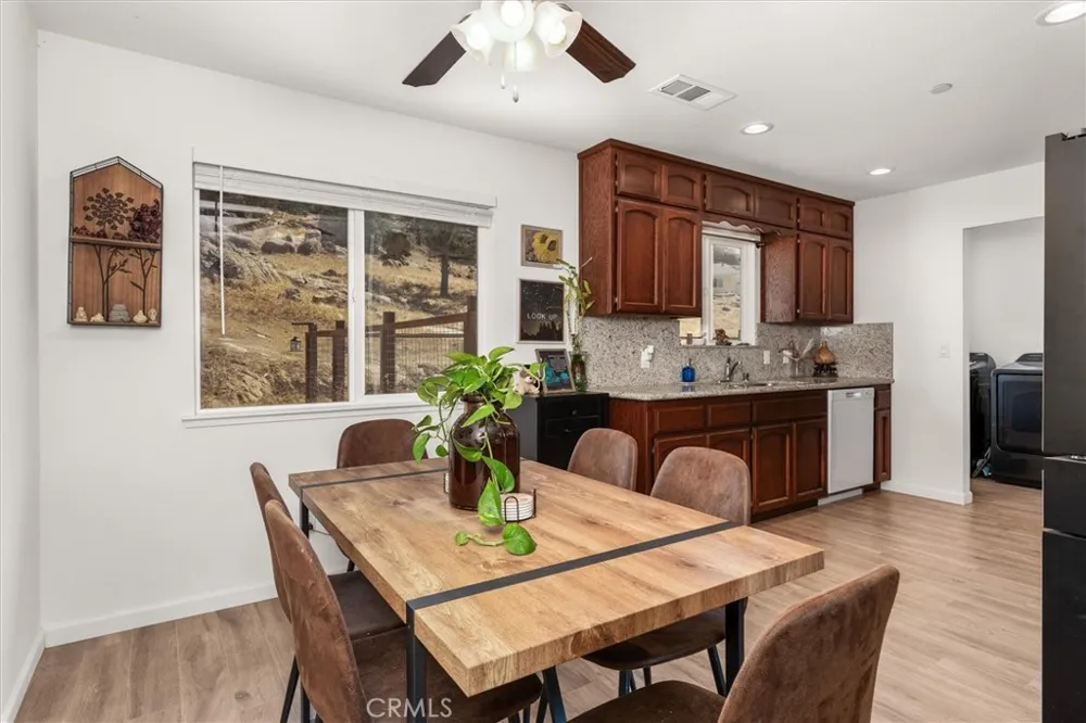 29215 Yosemite Springs Coarsegold, CA 93614