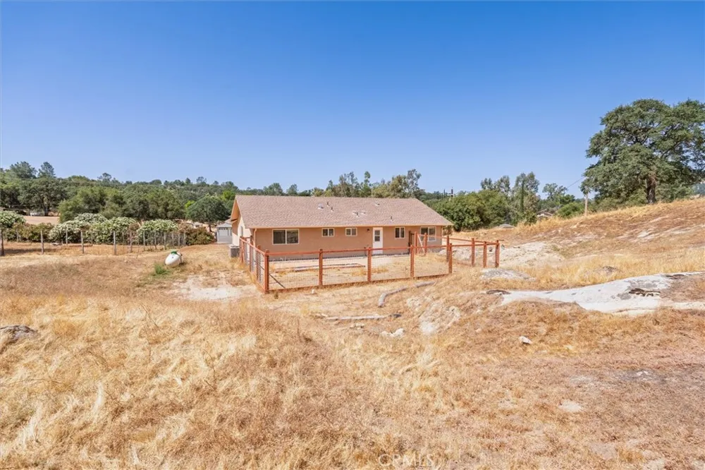 29215 Yosemite Springs Coarsegold, CA 93614