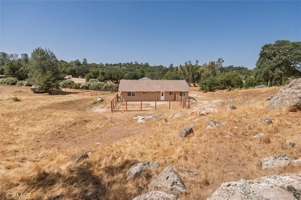 29215 Yosemite Springs Coarsegold, CA 93614