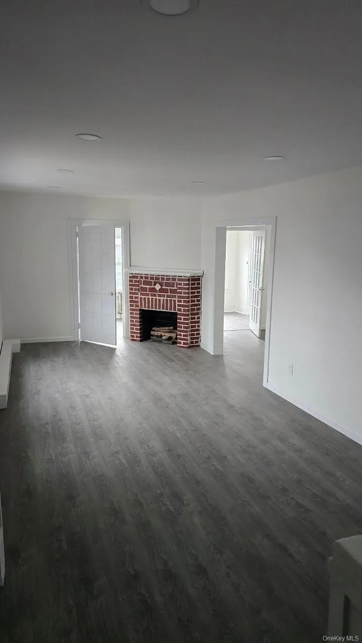 104-49 209th Street Queens Village, NY 11429