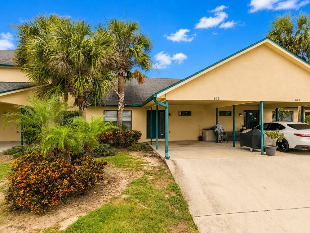 616 YARDARM DRIVE #8 Apollo Beach, FL 33572