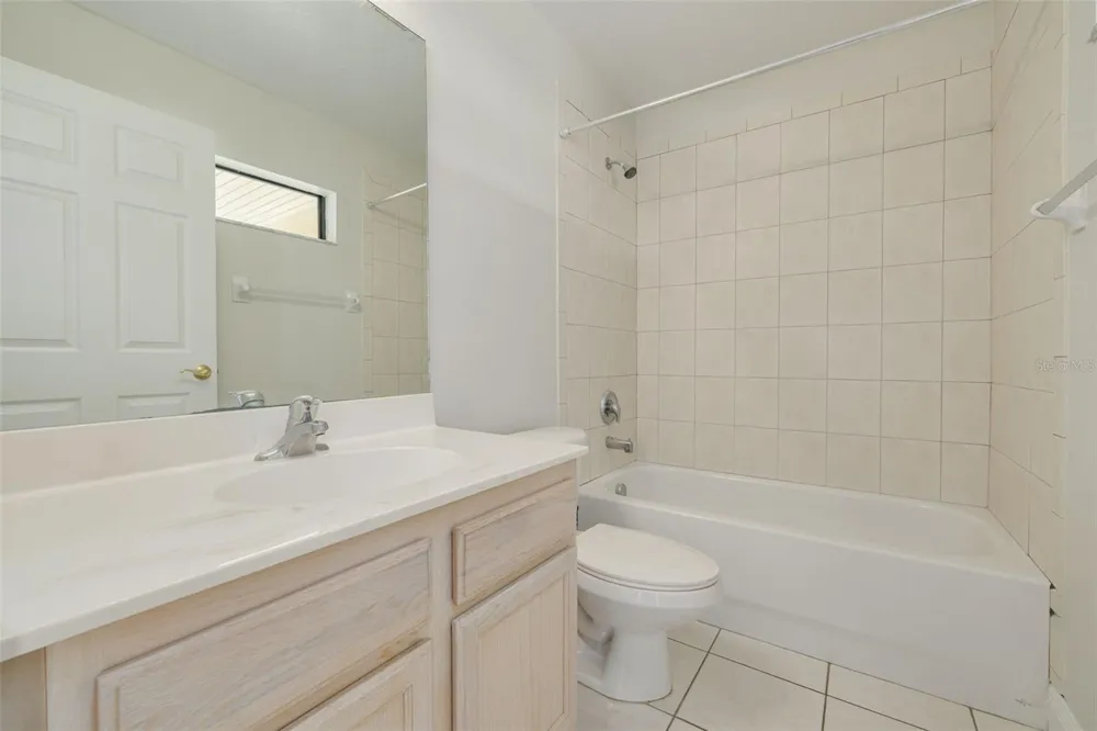 616 YARDARM DRIVE #8 Apollo Beach, FL 33572
