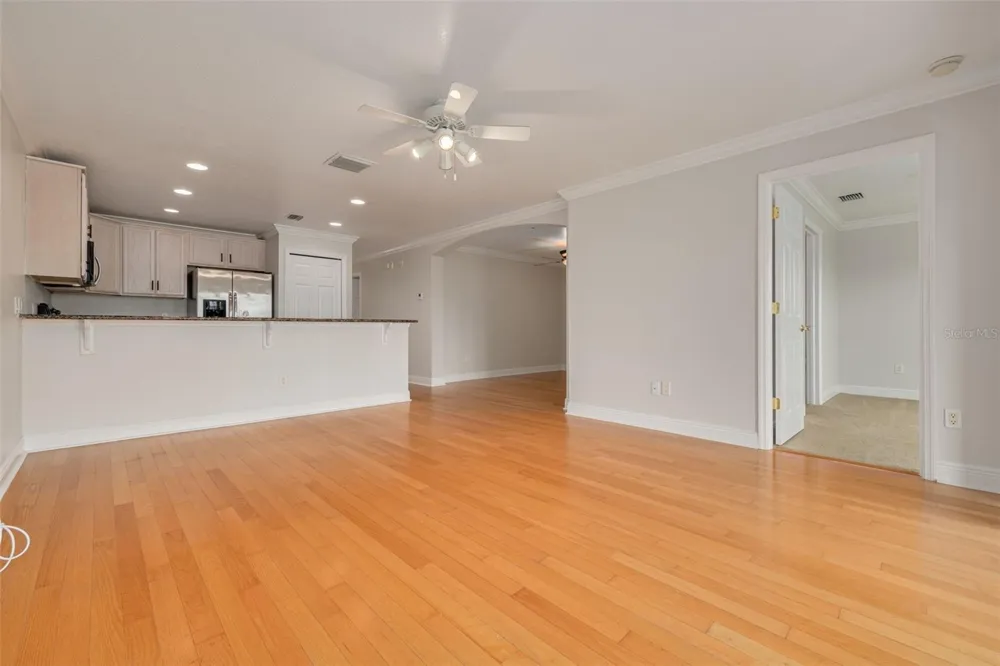 616 YARDARM DRIVE #8 Apollo Beach, FL 33572