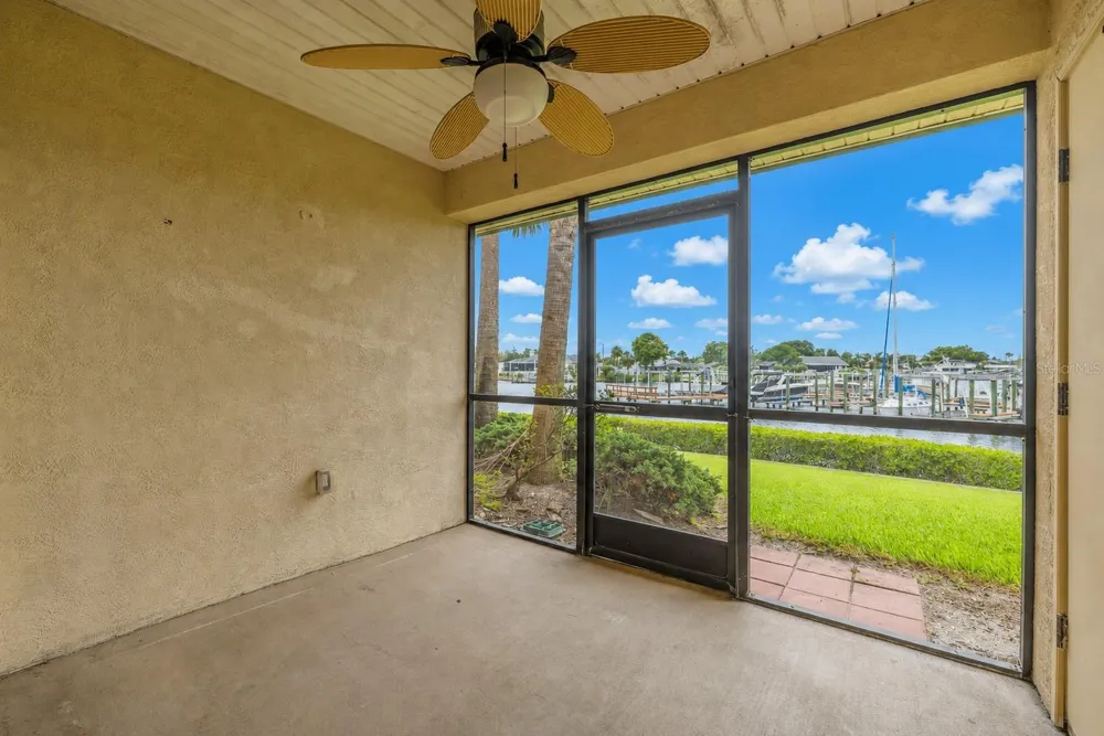 616 YARDARM DRIVE #8 Apollo Beach, FL 33572