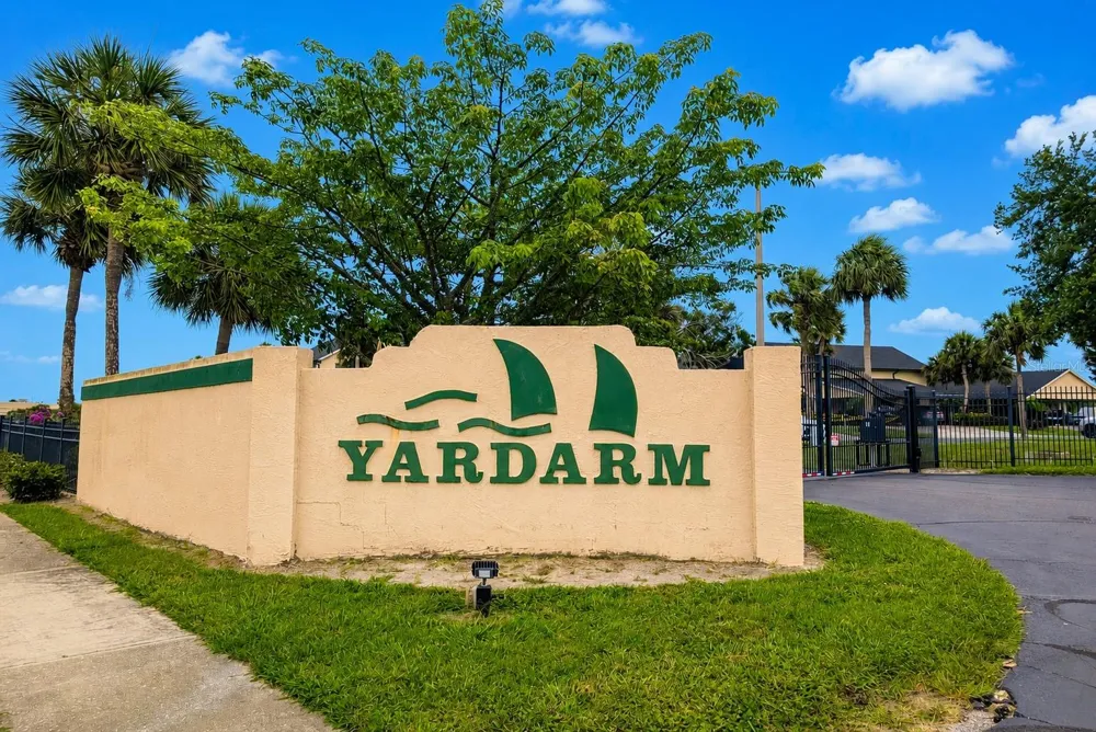 616 YARDARM DRIVE #8 Apollo Beach, FL 33572