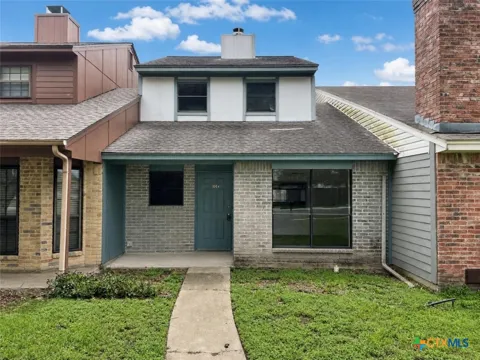 104 Maplewood Drive #A