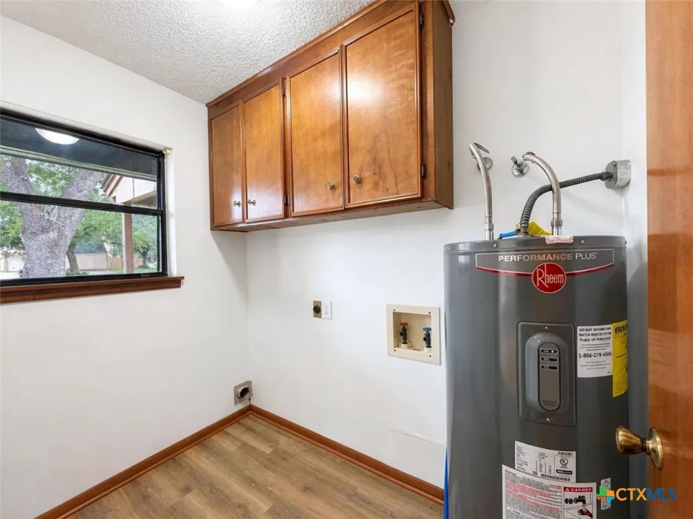 104 Maplewood Drive #A Victoria, TX 77901