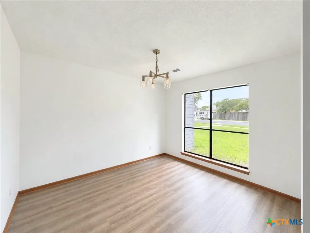 104 Maplewood Drive #A Victoria, TX 77901