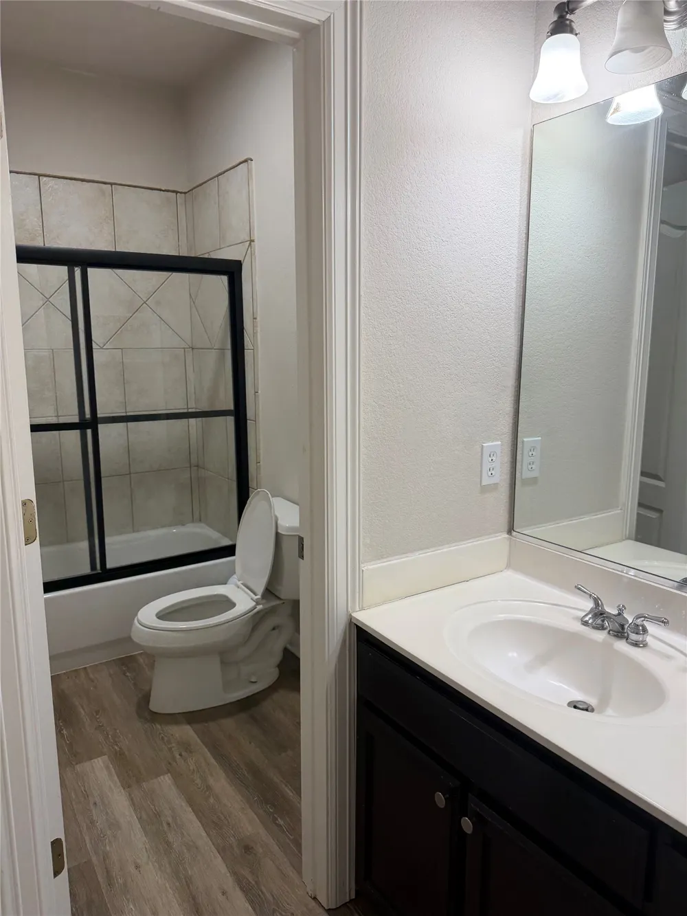 3200 Burks Lane Austin, TX 78732