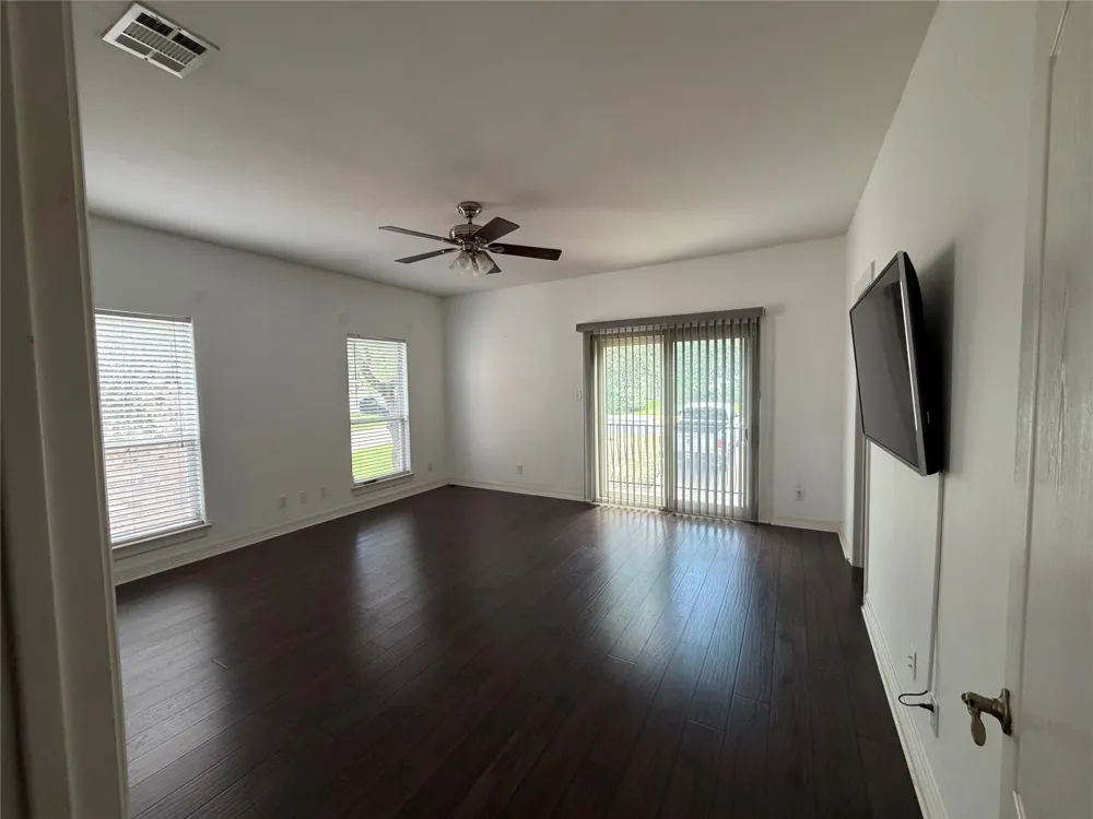3200 Burks Lane Austin, TX 78732
