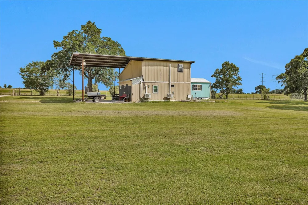 8908 County Road 279 Bedias, TX 77831