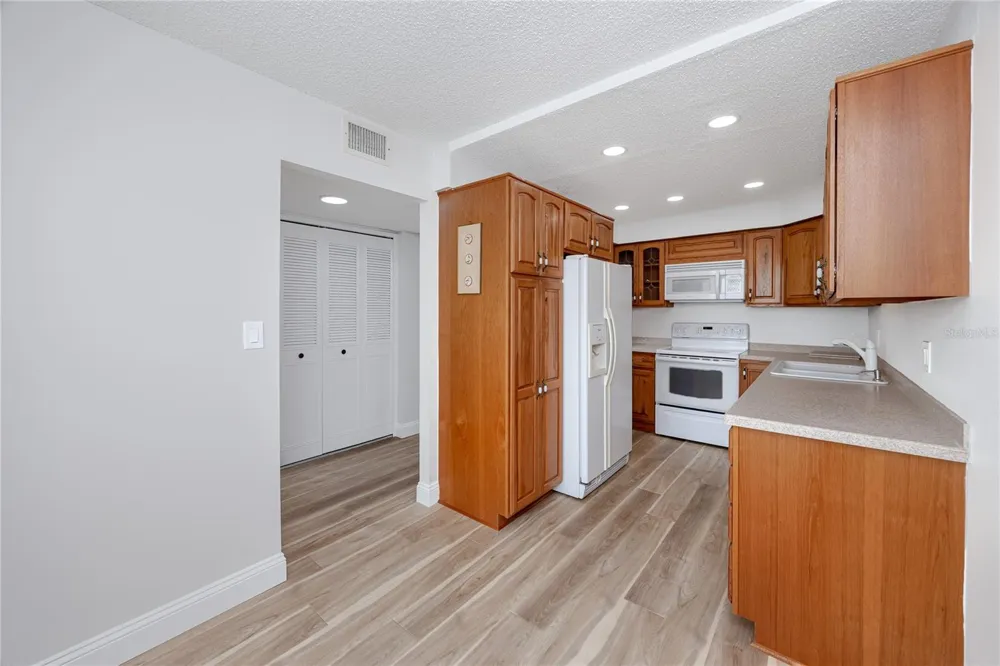 7100 SUNSET WAY #810 St Pete Beach, FL 33706