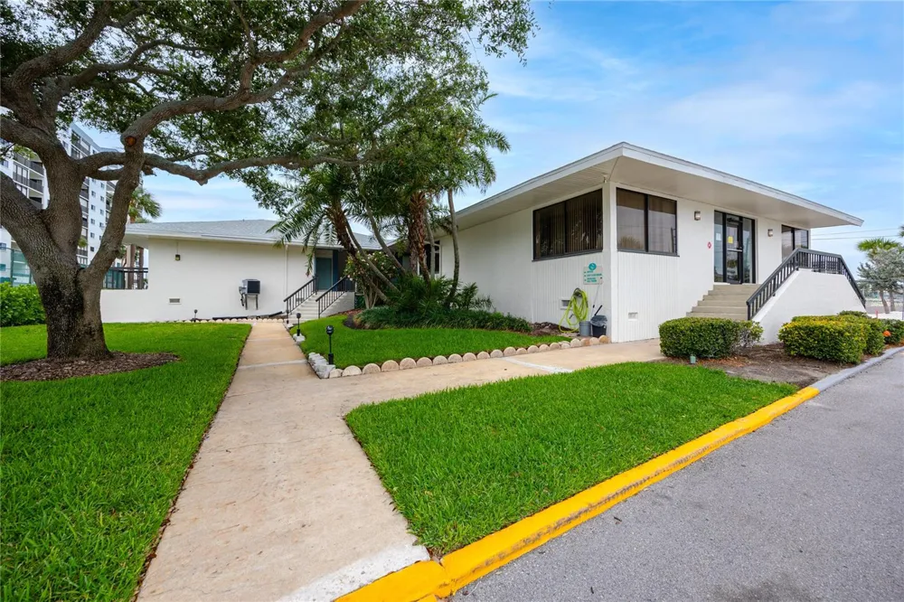7100 SUNSET WAY #810 St Pete Beach, FL 33706