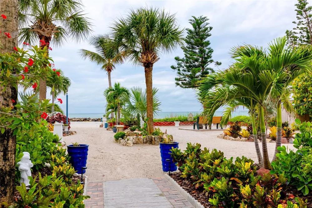 7100 SUNSET WAY #810 St Pete Beach, FL 33706
