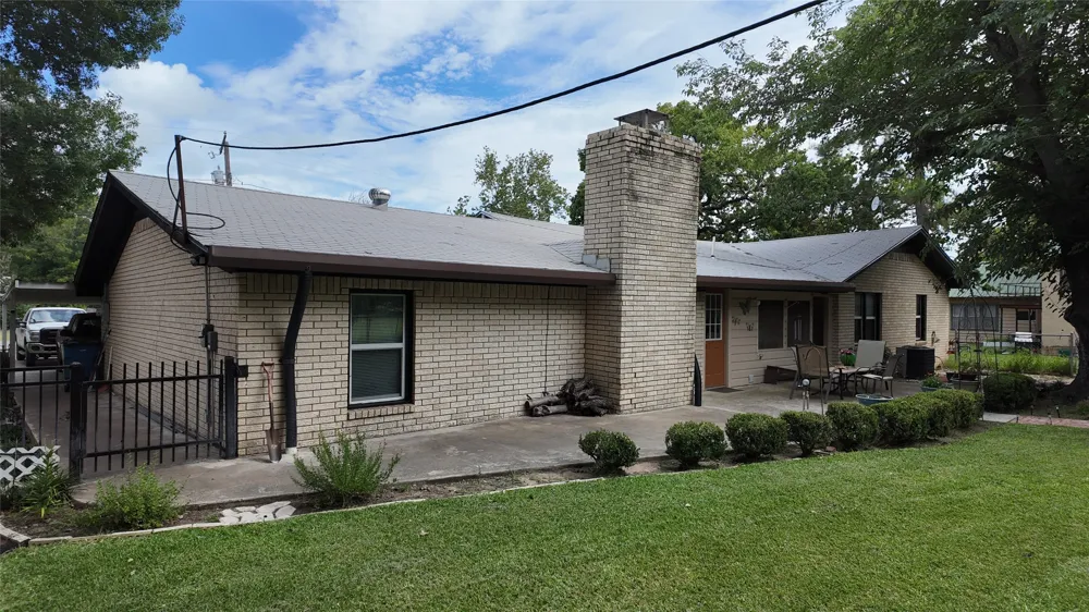323 S Fisher Street Gorman, TX 76454