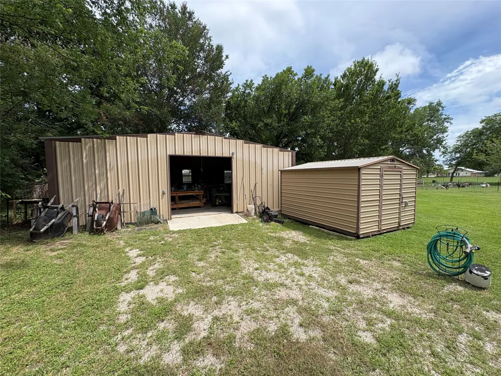 323 S Fisher Street Gorman, TX 76454